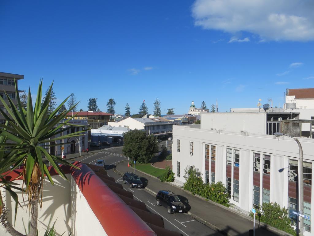 Crashpalace Backpackers Napier Buitenkant foto