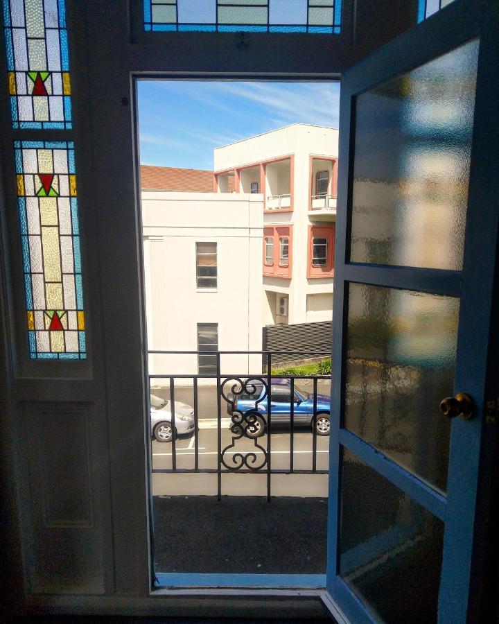 Crashpalace Backpackers Napier Buitenkant foto